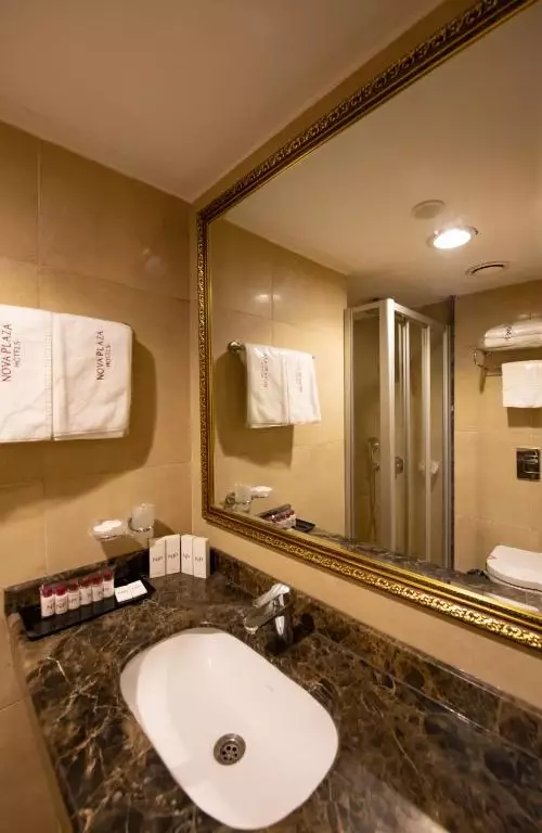 سرویس بهداشتی NOVA PLAZA SQUARE